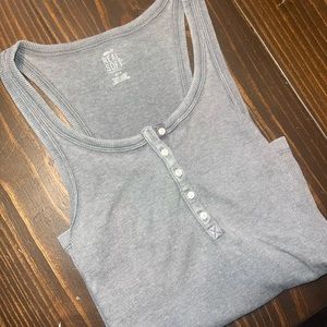 Aerie tank top it is not cropped that’s how I had it folded